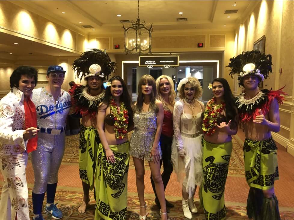 Silk Hawaiian Lei Station