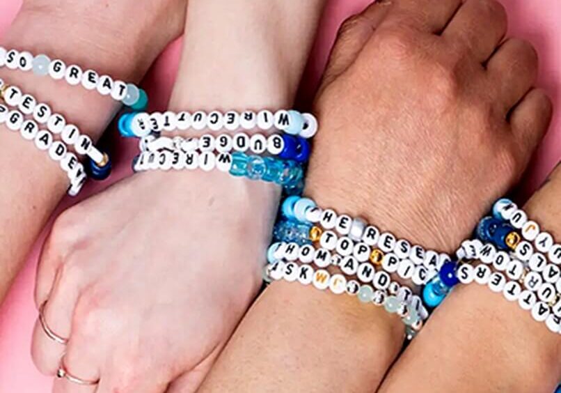 Friendship Bracelet Station